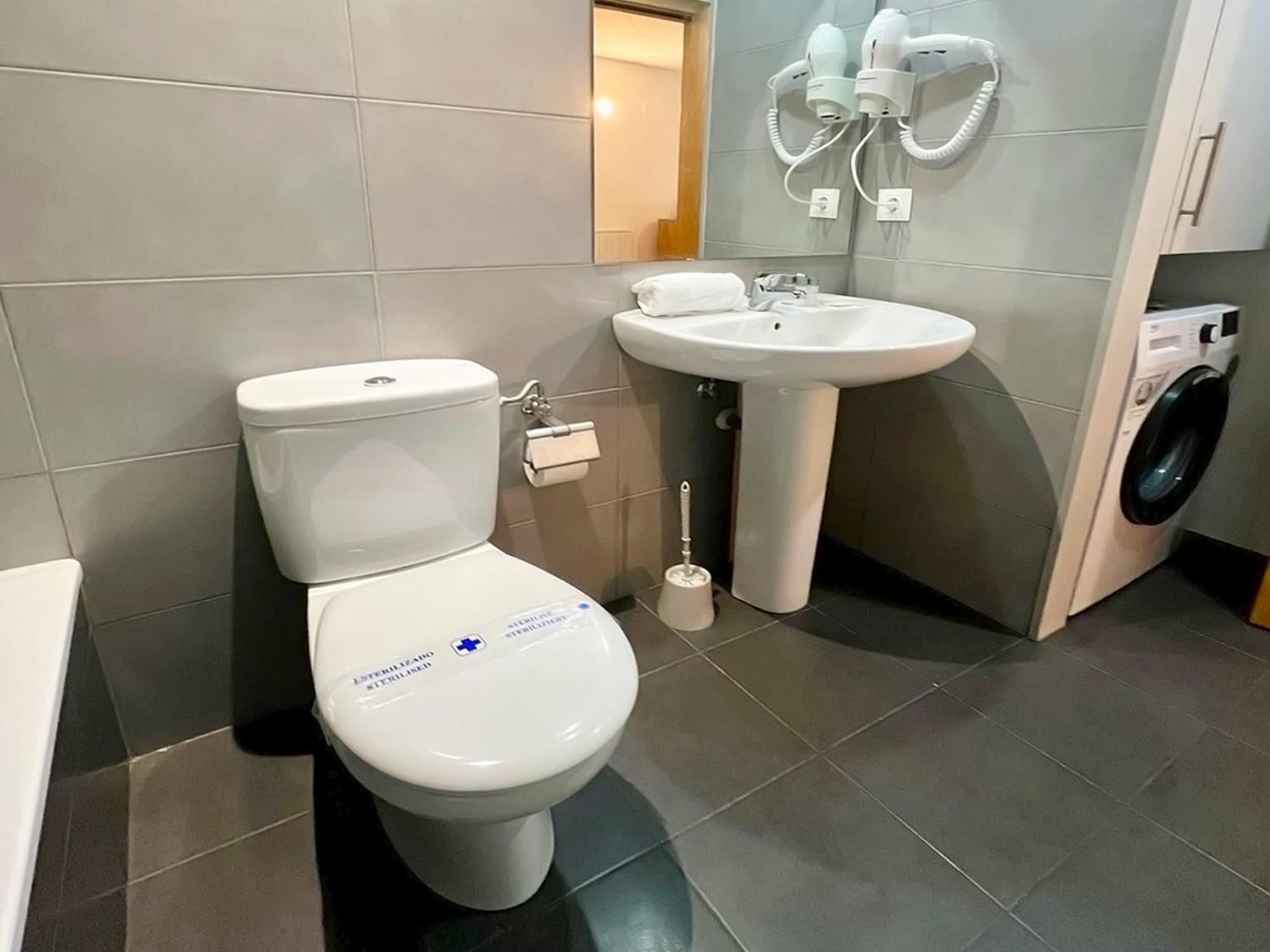 Apartamentos La Solana Deluxe 3000 Pas De La Casa Esterno foto